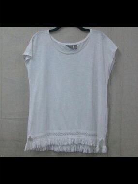 Chico's White Short Sleeve Fringe Hem Top